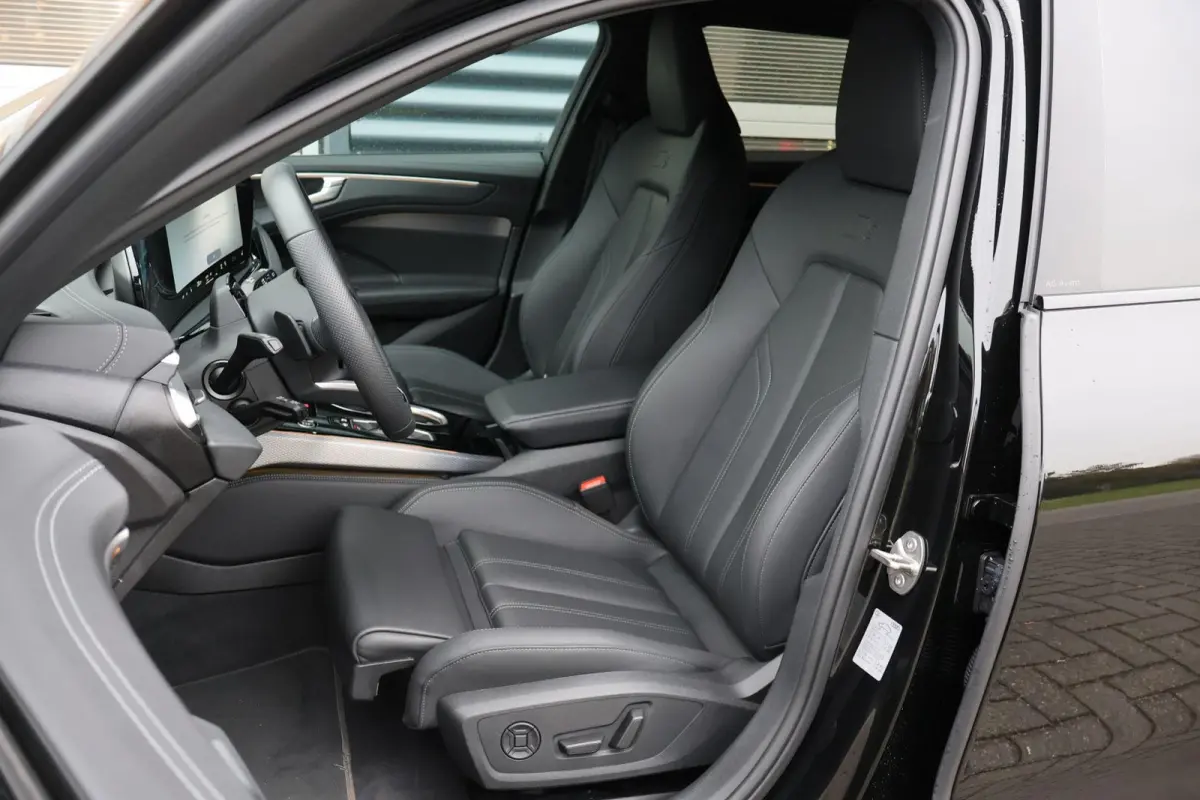 2.0 e-hybrid 367pk quattro S edition Competition | Luchtvering | Achterasbesturing | Trekhaak | Elek. Sportstoelen + Memory | MMI Bijrijdersdisplay | 360 Graden Camera