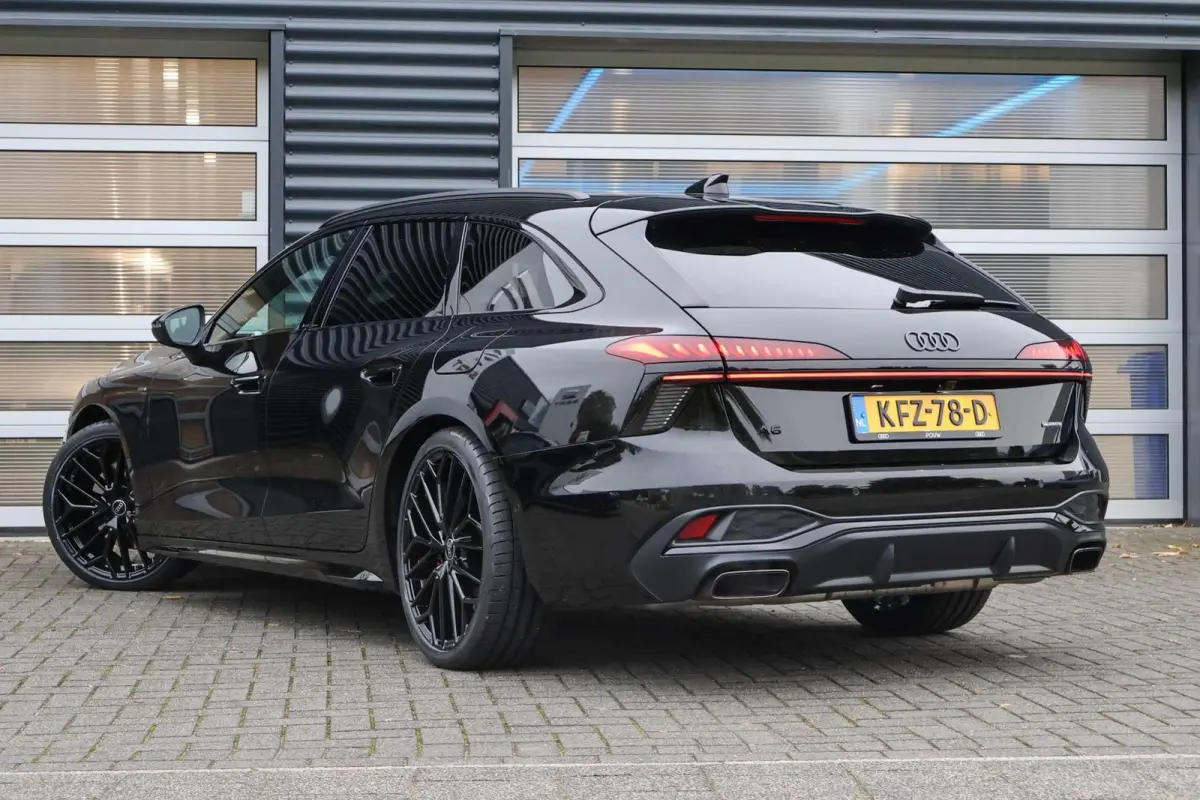 2.0 e-hybrid 367pk quattro S edition Competition | Luchtvering | Achterasbesturing | Trekhaak | Elek. Sportstoelen + Memory | MMI Bijrijdersdisplay | 360 Graden Camera