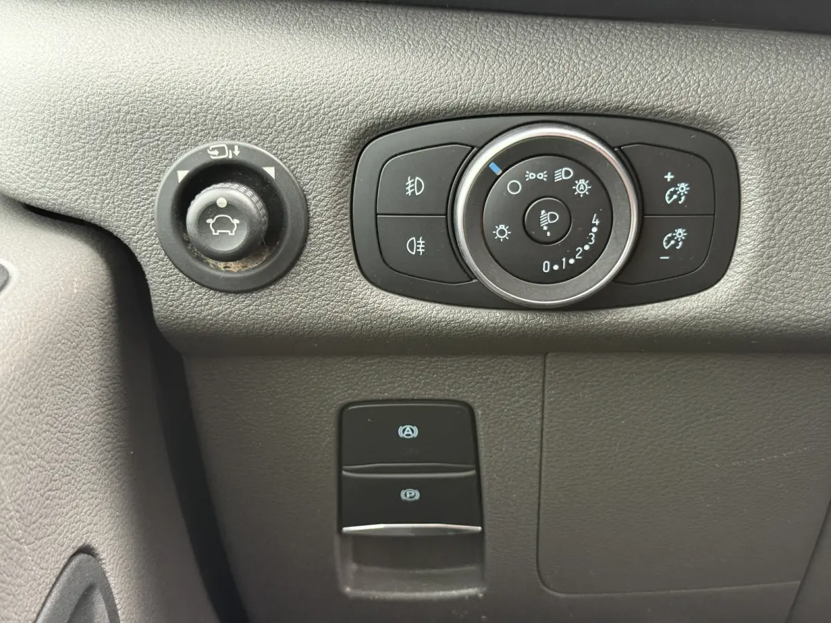 68kWh 184PK L3H3 317km WLTP 96,8% (SOH) BEV Snelladen Cruise control Climate control Carplay Parkeersensoren