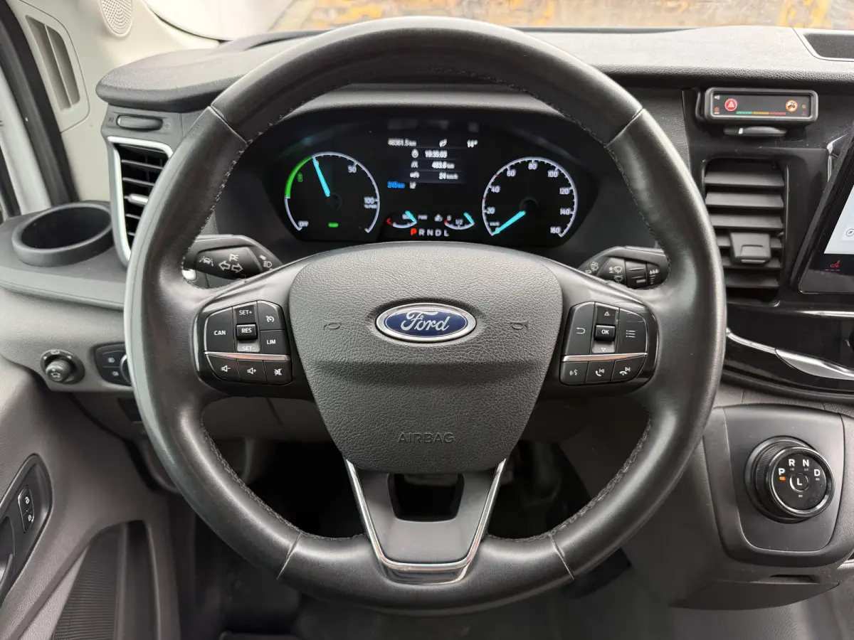68kWh 184PK L3H3 317km WLTP 96,8% (SOH) BEV Snelladen Cruise control Climate control Carplay Parkeersensoren