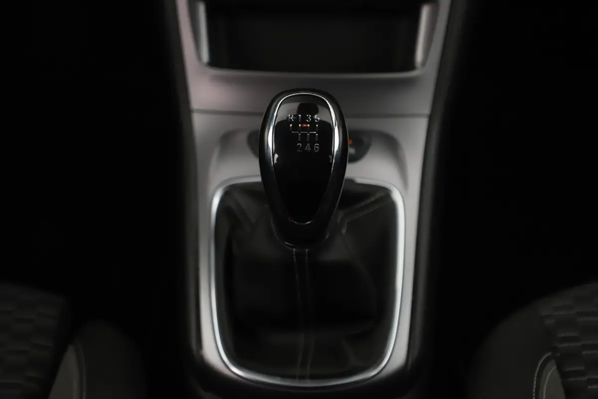 1.2 Edition 110PK Navigatie Comfortstoelen Carplay Android Bluetooth Parkeersensor LED Airco Cruise