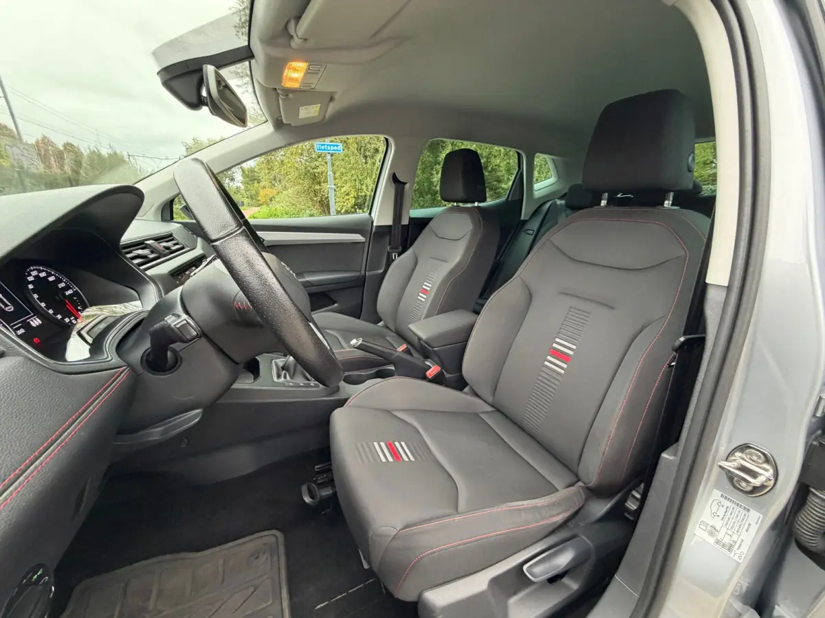 1.0 TSI FR 1E EIG I UNIEK I LED I CAMERA I CARPLAY I CRUISE I NWE APK