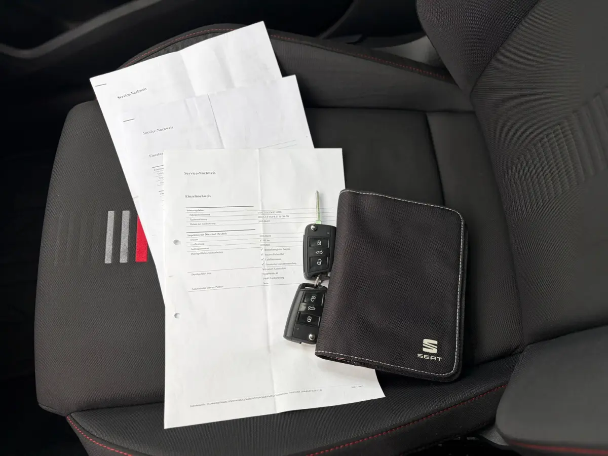 1.0 TSI FR 1E EIG I UNIEK I LED I CAMERA I CARPLAY I CRUISE I NWE APK
