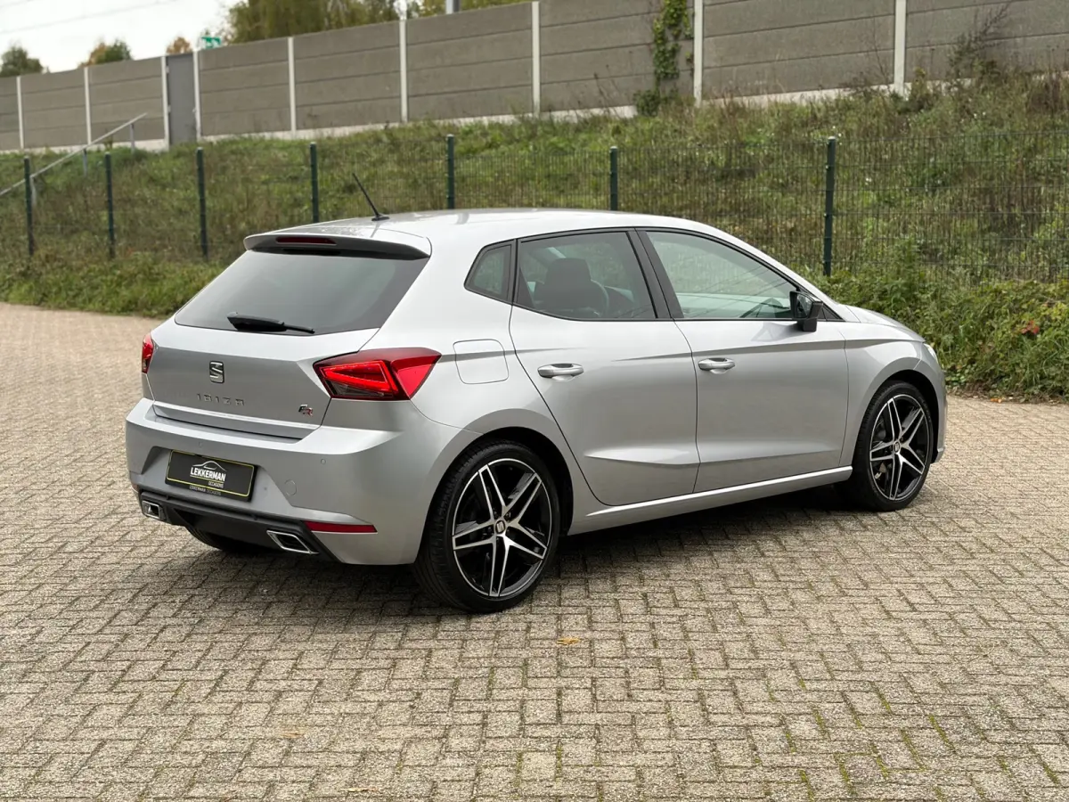 1.0 TSI FR 1E EIG I UNIEK I LED I CAMERA I CARPLAY I CRUISE I NWE APK