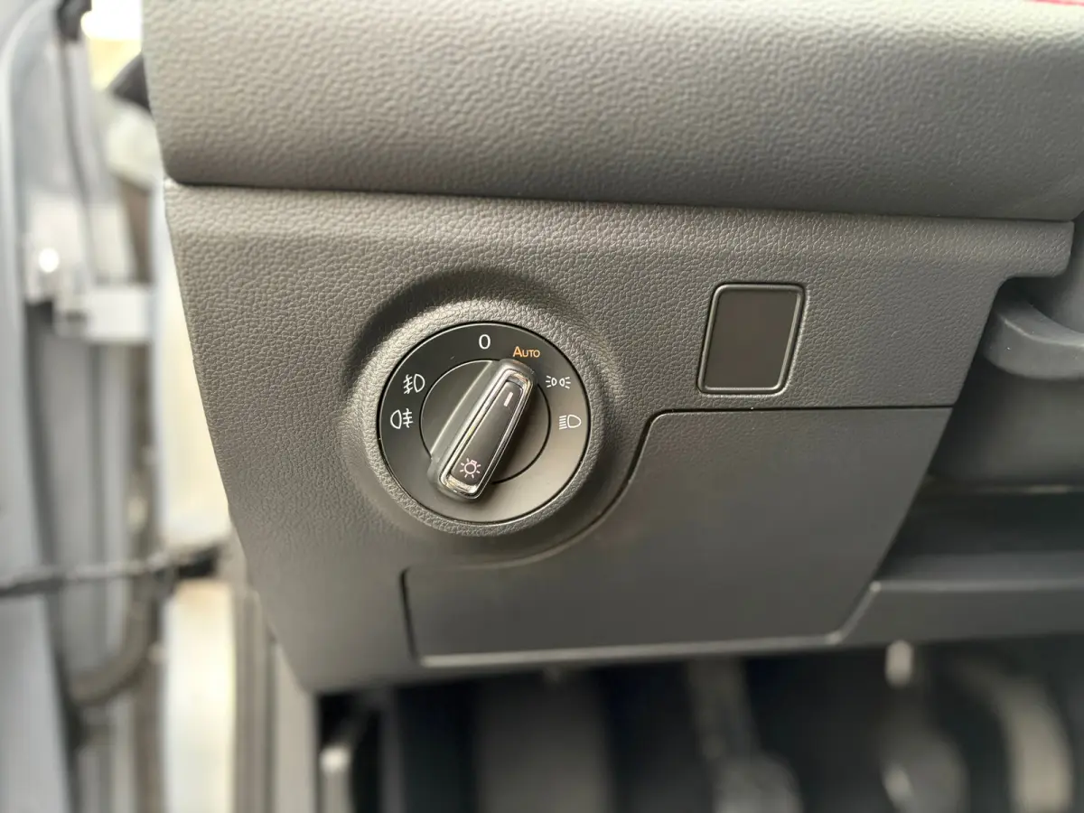 1.0 TSI FR 1E EIG I UNIEK I LED I CAMERA I CARPLAY I CRUISE I NWE APK