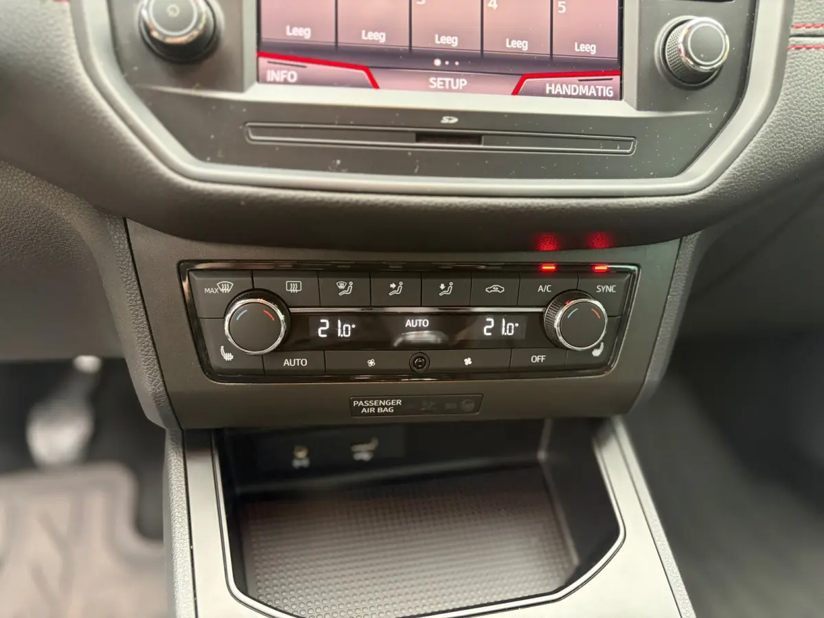 1.0 TSI FR 1E EIG I UNIEK I LED I CAMERA I CARPLAY I CRUISE I NWE APK