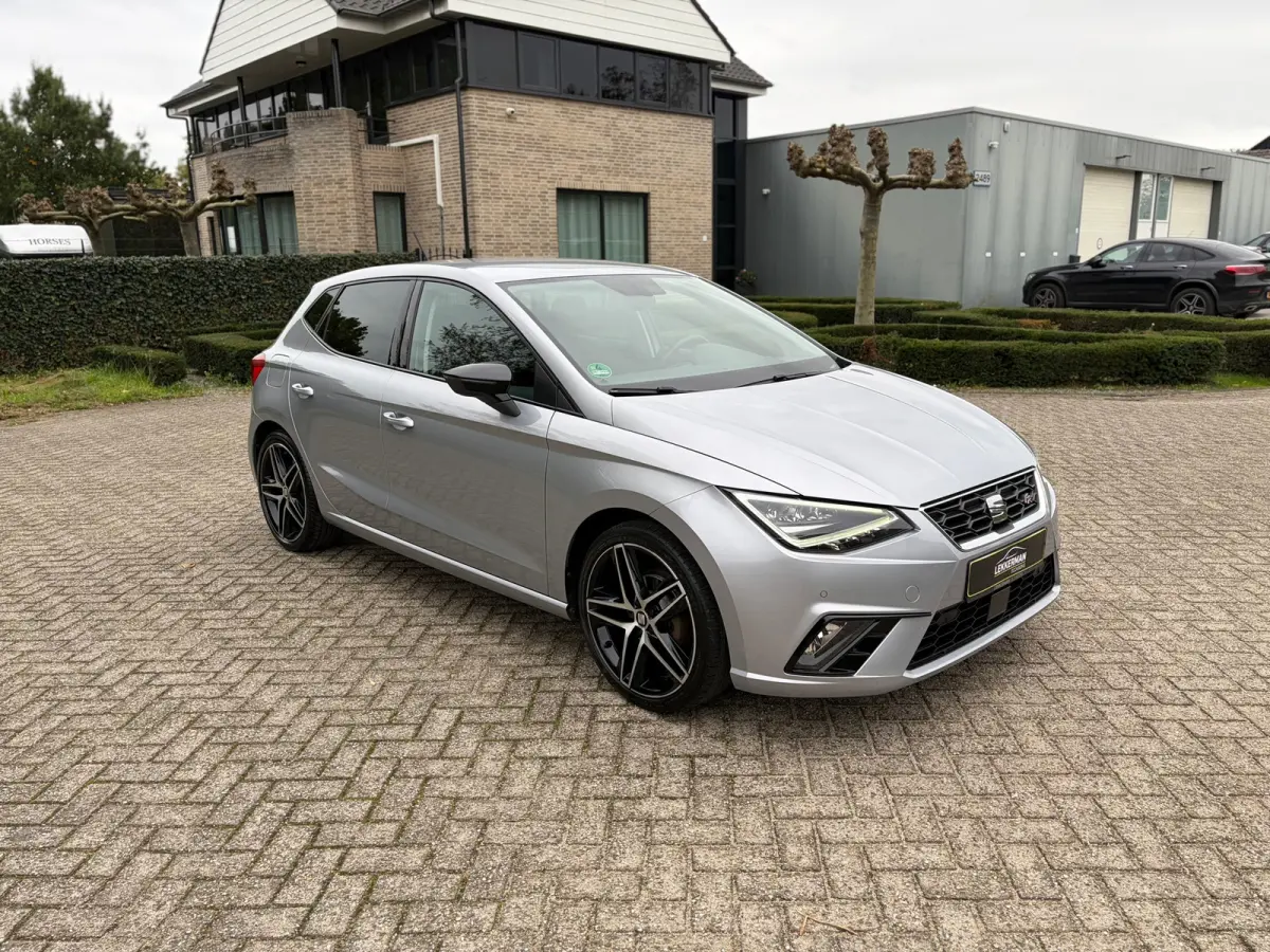 1.0 TSI FR 1E EIG I UNIEK I LED I CAMERA I CARPLAY I CRUISE I NWE APK