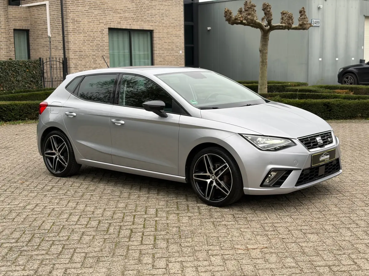 1.0 TSI FR 1E EIG I UNIEK I LED I CAMERA I CARPLAY I CRUISE I NWE APK