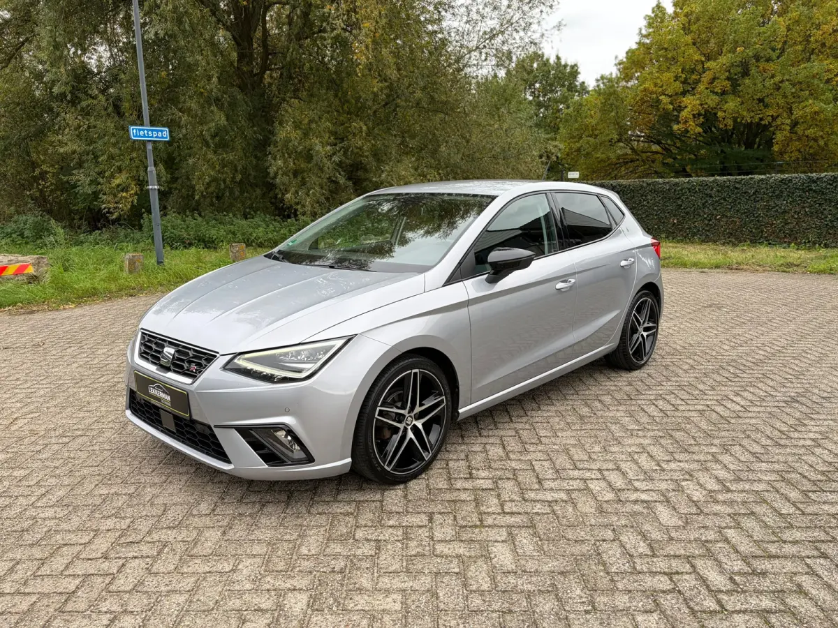 1.0 TSI FR 1E EIG I UNIEK I LED I CAMERA I CARPLAY I CRUISE I NWE APK