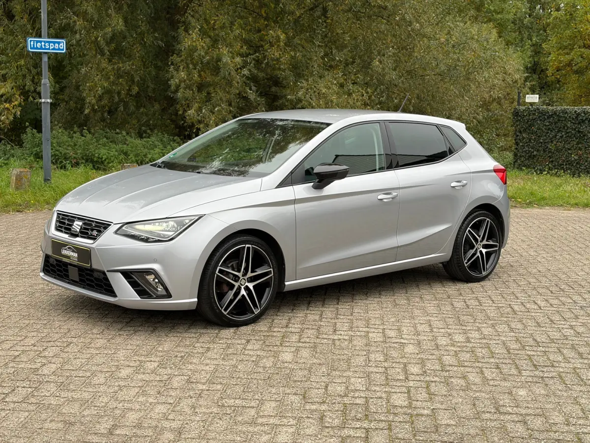 1.0 TSI FR 1E EIG I UNIEK I LED I CAMERA I CARPLAY I CRUISE I NWE APK