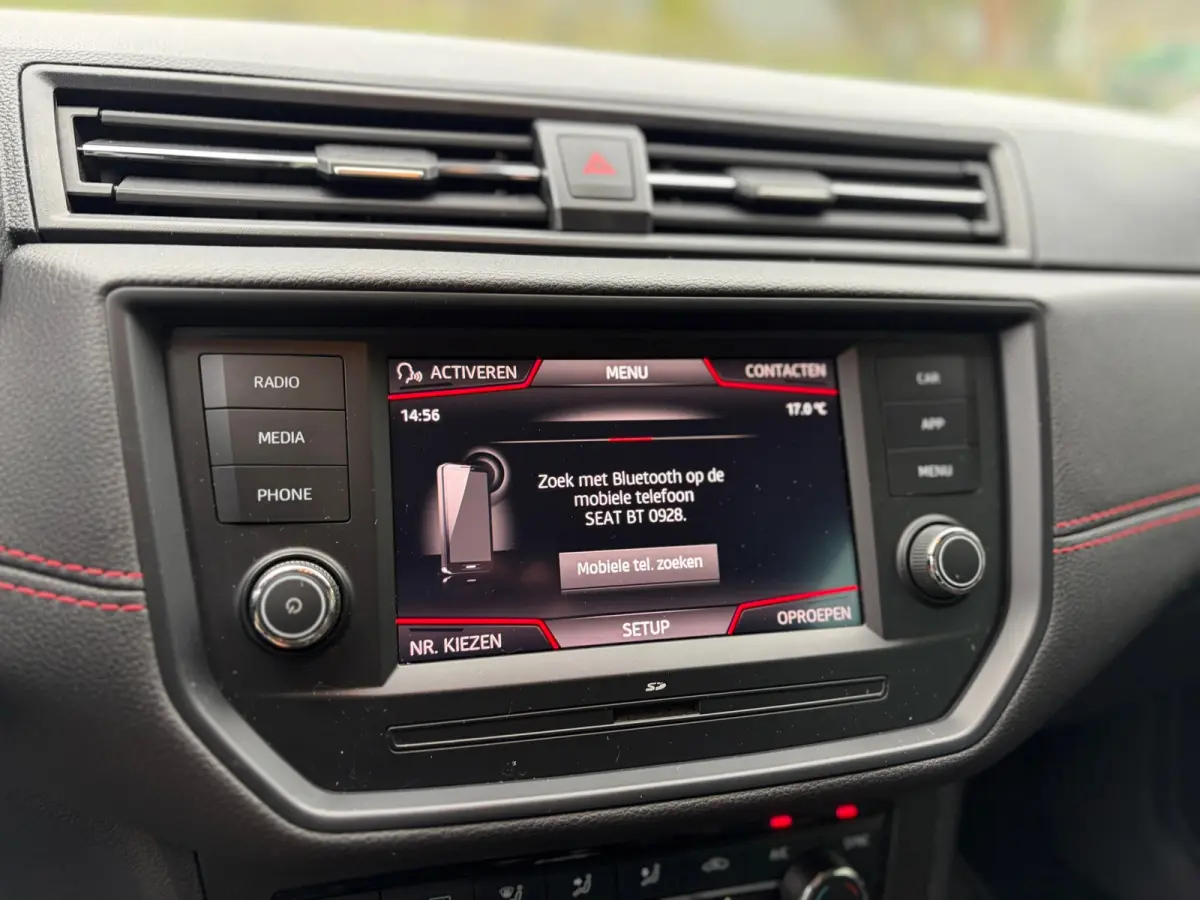 1.0 TSI FR 1E EIG I UNIEK I LED I CAMERA I CARPLAY I CRUISE I NWE APK