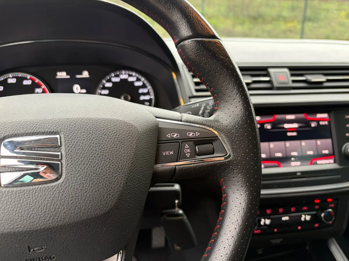 1.0 TSI FR 1E EIG I UNIEK I LED I CAMERA I CARPLAY I CRUISE I NWE APK