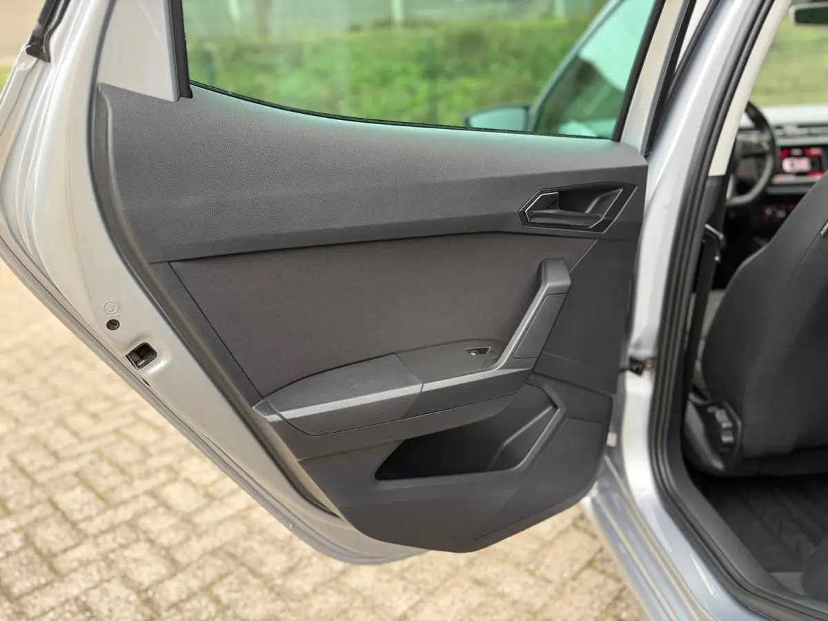 1.0 TSI FR 1E EIG I UNIEK I LED I CAMERA I CARPLAY I CRUISE I NWE APK