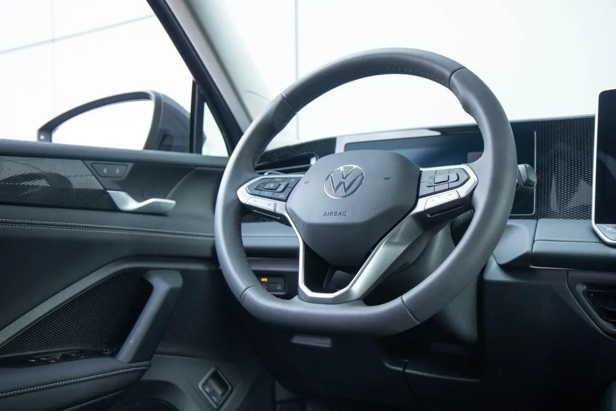 1.5 eHybrid 204pk Life | Voorstoelen Verwarmd | Apple Carplay/Android Auto | Trekhaak | Dodehoek Detectie | ACC | Rondomzicht Camera