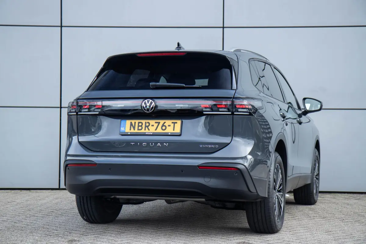 1.5 eHybrid 204pk Life | Voorstoelen Verwarmd | Apple Carplay/Android Auto | Trekhaak | Dodehoek Detectie | ACC | Rondomzicht Camera