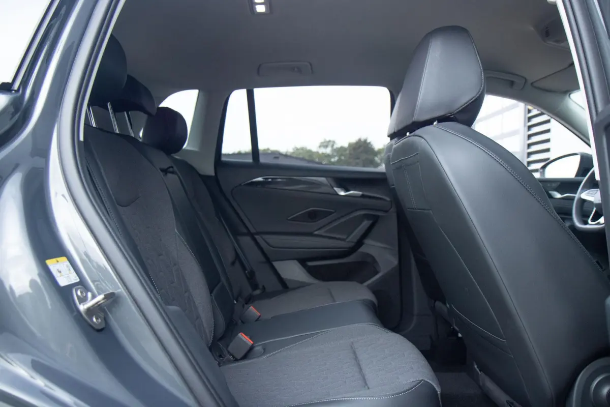 1.5 eHybrid 204pk Life | Voorstoelen Verwarmd | Apple Carplay/Android Auto | Trekhaak | Dodehoek Detectie | ACC | Rondomzicht Camera