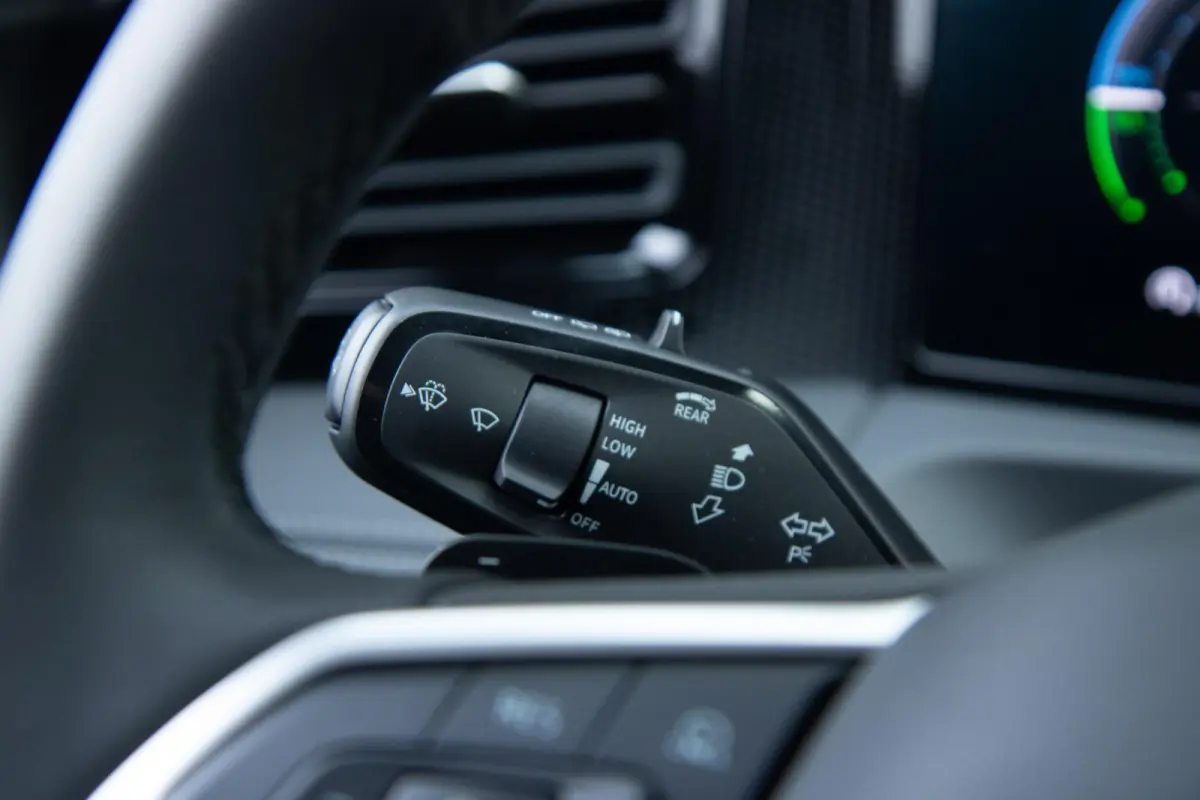 1.5 eHybrid 204pk Life | Voorstoelen Verwarmd | Apple Carplay/Android Auto | Trekhaak | Dodehoek Detectie | ACC | Rondomzicht Camera