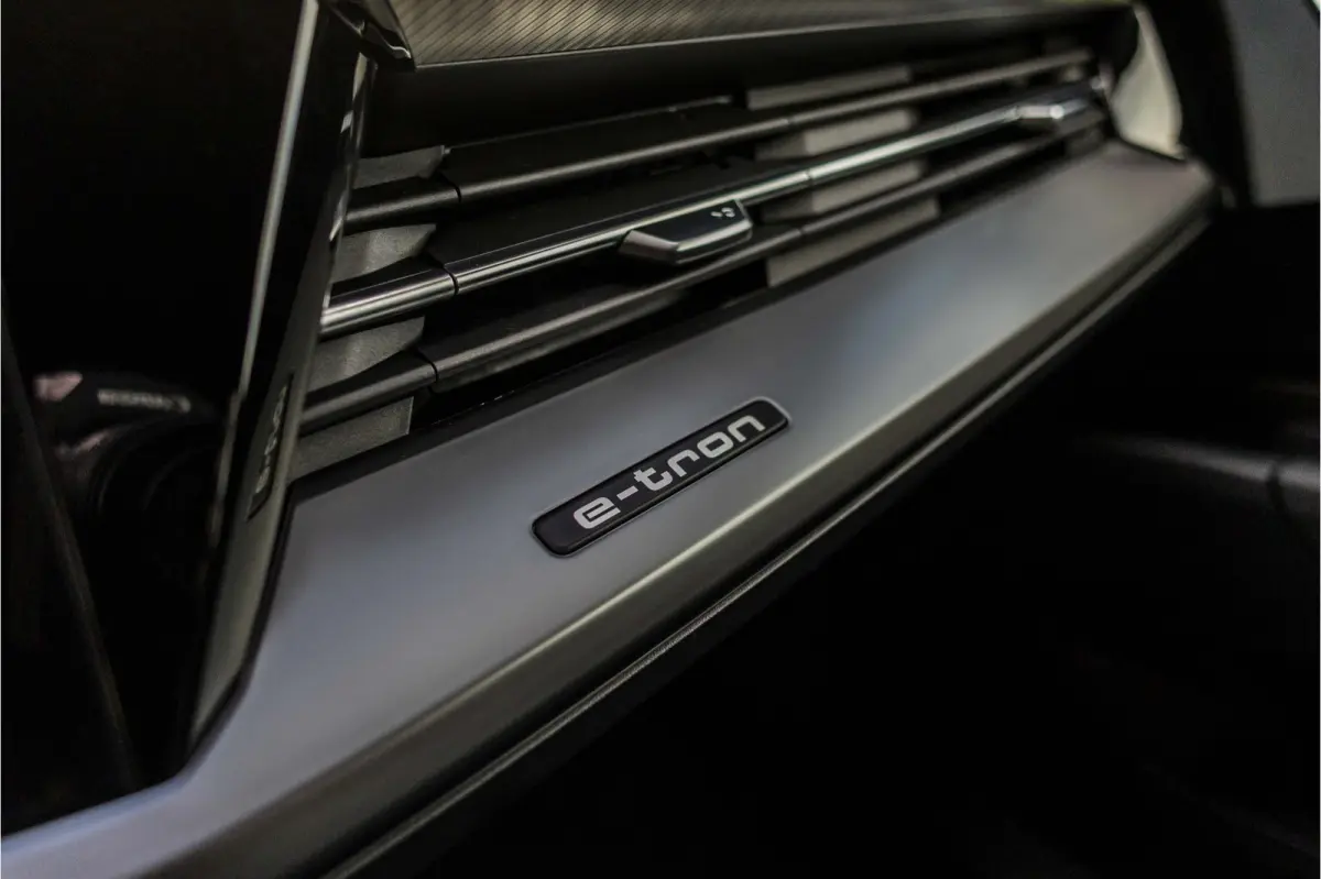 40 Advanced edition 77 kWh SOH 95.19%