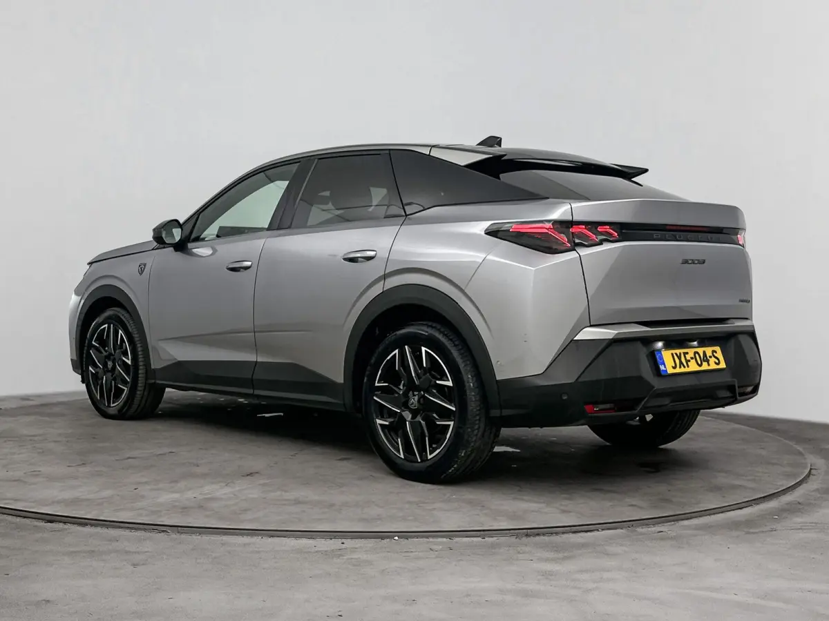 SUV Hybrid 145 pk Automaat GT | Camera | Cruise Control Adaptief | Draadloos Carplay| Navigatie Elektrisch Achterklep