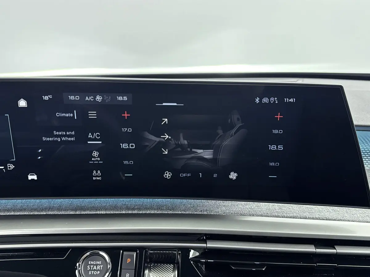 SUV Hybrid 145 pk Automaat GT | Camera | Cruise Control Adaptief | Draadloos Carplay| Navigatie Elektrisch Achterklep