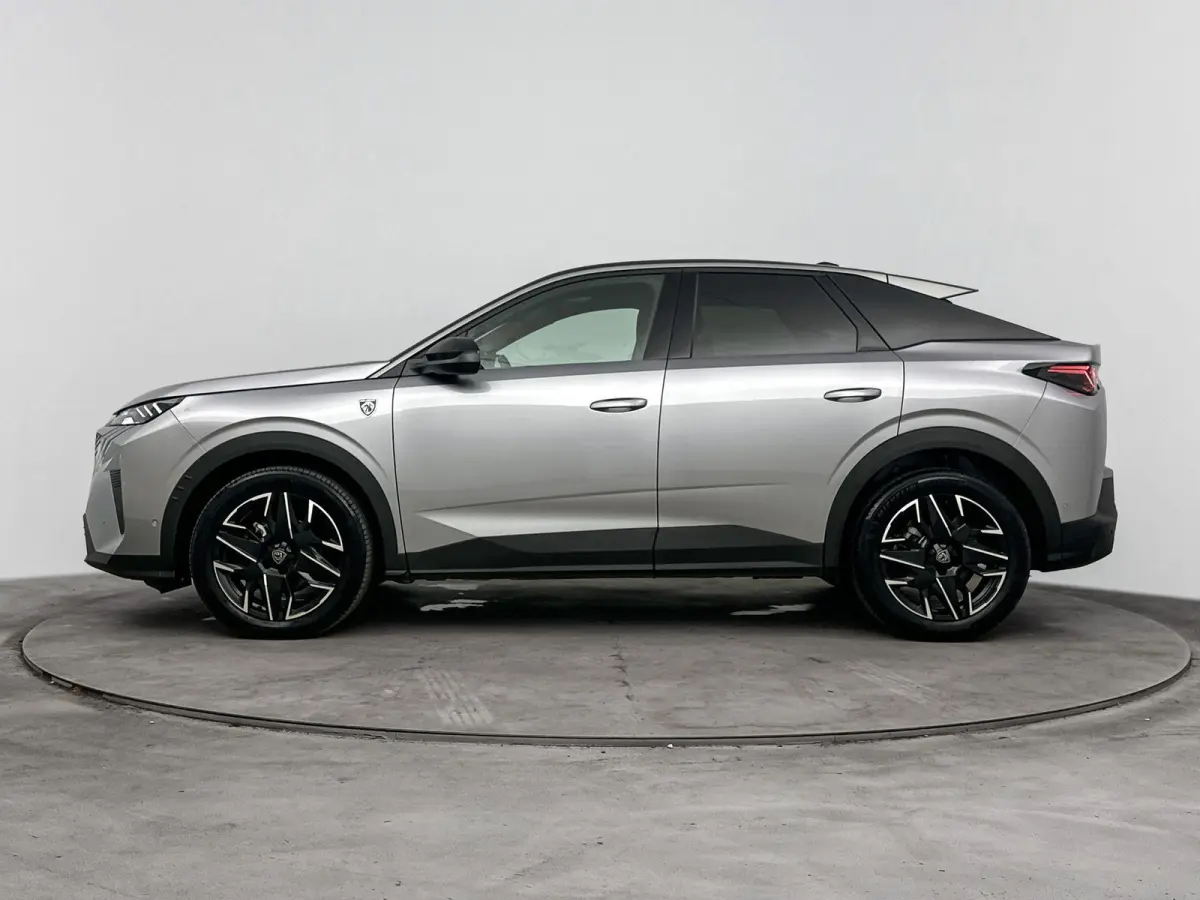 SUV Hybrid 145 pk Automaat GT | Camera | Cruise Control Adaptief | Draadloos Carplay| Navigatie Elektrisch Achterklep