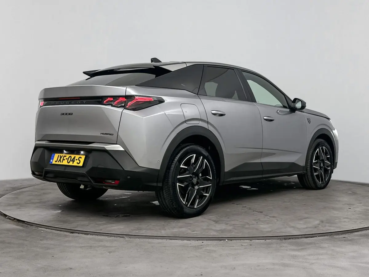 SUV Hybrid 145 pk Automaat GT | Camera | Cruise Control Adaptief | Draadloos Carplay| Navigatie Elektrisch Achterklep
