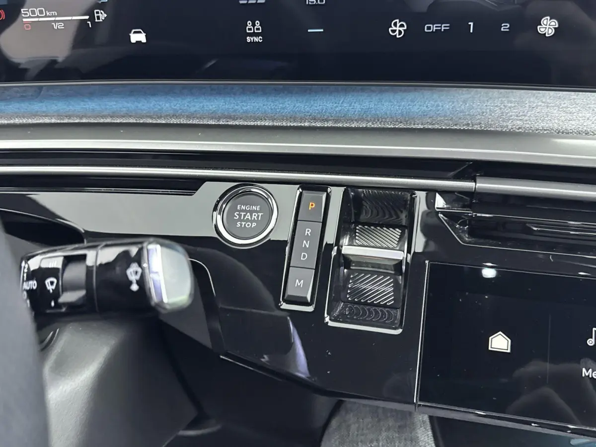 SUV Hybrid 145 pk Automaat GT | Camera | Cruise Control Adaptief | Draadloos Carplay| Navigatie Elektrisch Achterklep