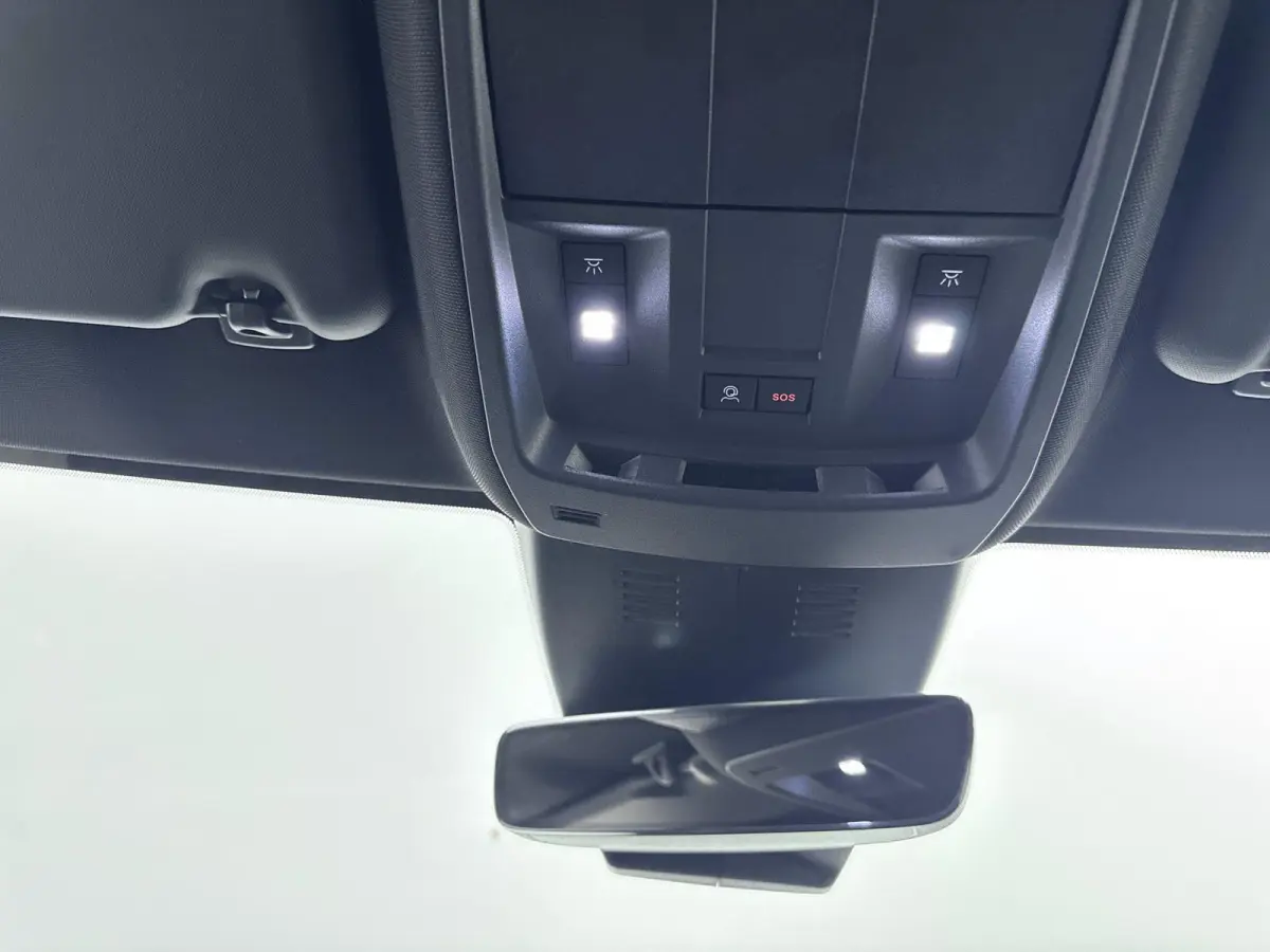 SUV Hybrid 145 pk Automaat GT | Camera | Cruise Control Adaptief | Draadloos Carplay| Navigatie Elektrisch Achterklep