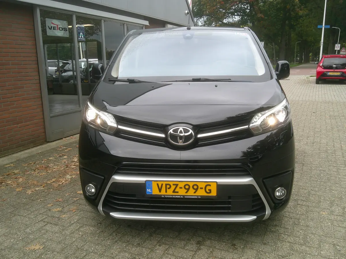 2.0 D-4D Executive DC Verso 29950,= ex BTW