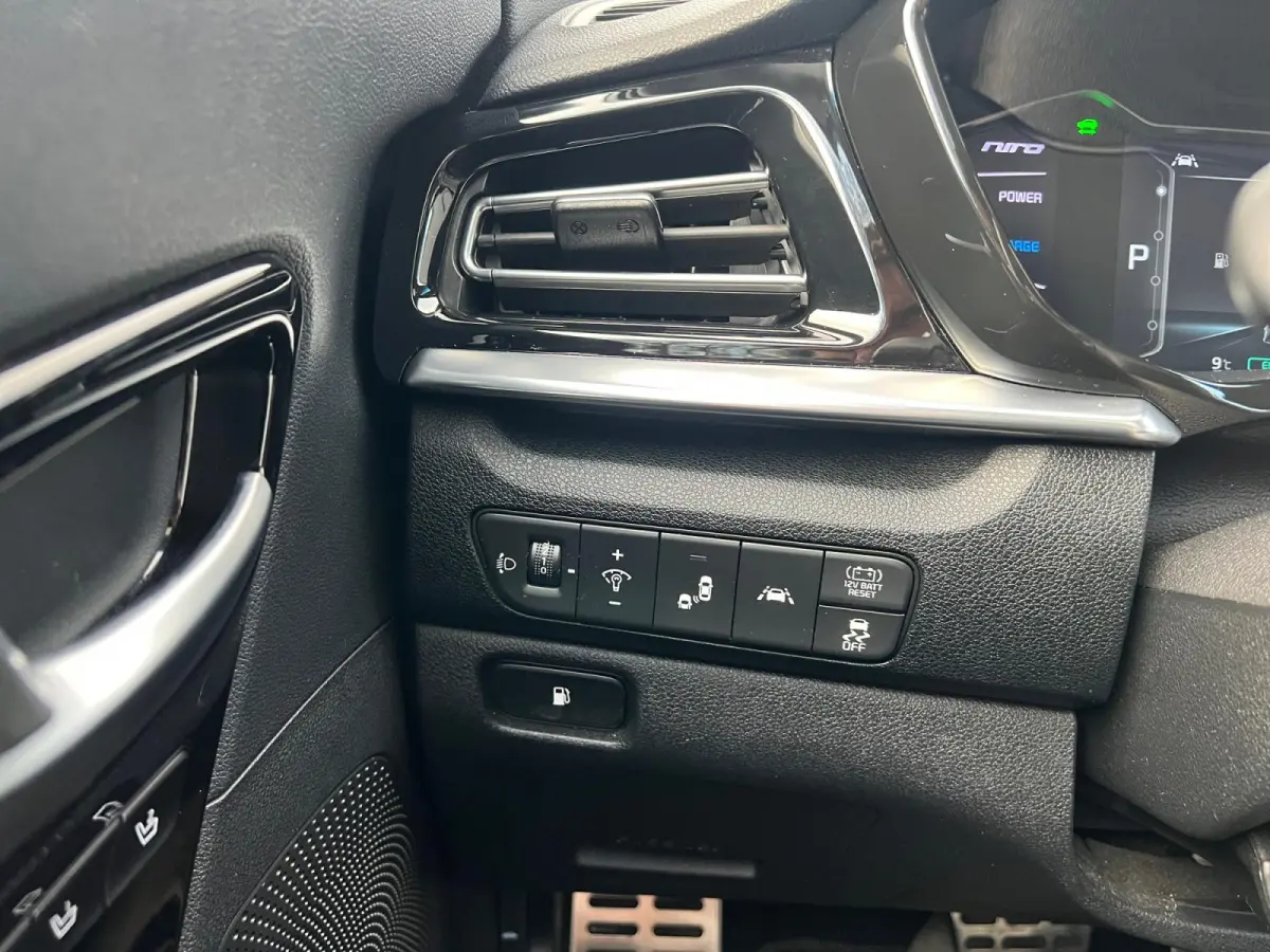 1.6 GDi Hybrid ExecutiveLine Full options | Dealer onderhouden | Leder interieur | Stoelverwarming en verkoeling | Schuifkanteldak