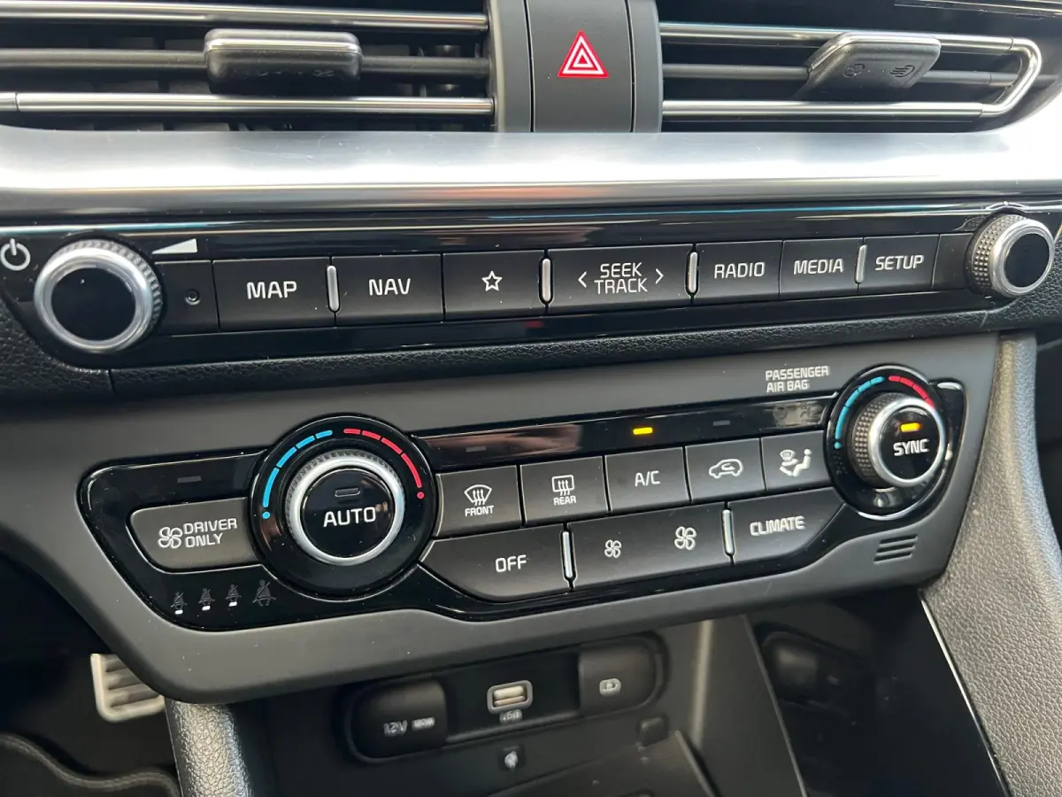 1.6 GDi Hybrid ExecutiveLine Full options | Dealer onderhouden | Leder interieur | Stoelverwarming en verkoeling | Schuifkanteldak