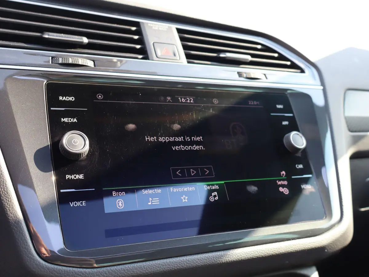 1.4 TSI eHybrid 245pk R-Line Business | SoH 98% | Panoramadak | Trekhaak | Rondomzicht Camera