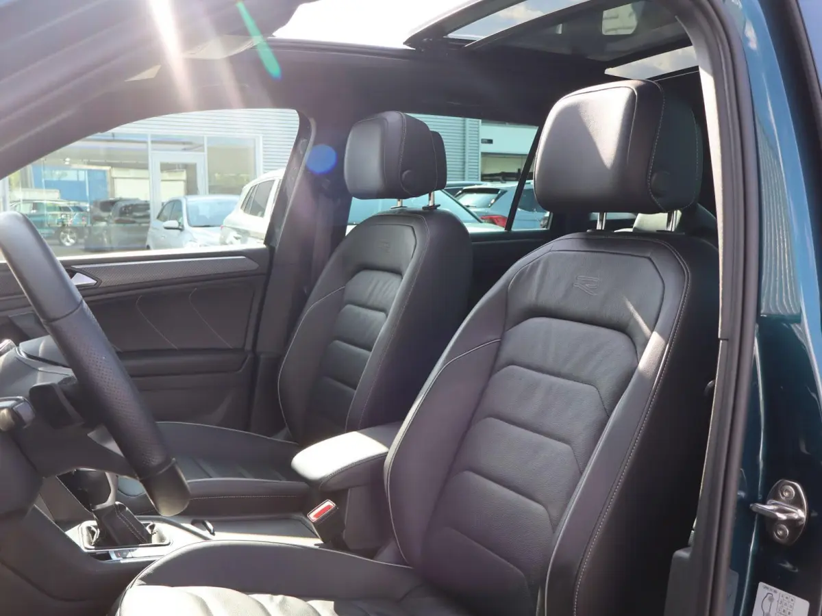 1.4 TSI eHybrid 245pk R-Line Business | SoH 98% | Panoramadak | Trekhaak | Rondomzicht Camera