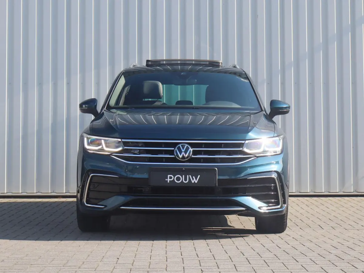 1.4 TSI eHybrid 245pk R-Line Business | SoH 98% | Panoramadak | Trekhaak | Rondomzicht Camera