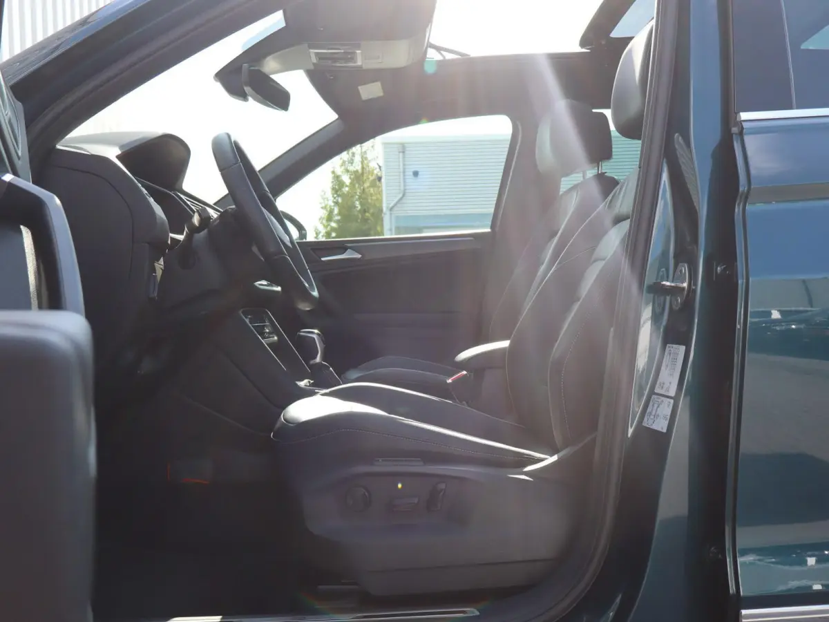 1.4 TSI eHybrid 245pk R-Line Business | SoH 98% | Panoramadak | Trekhaak | Rondomzicht Camera