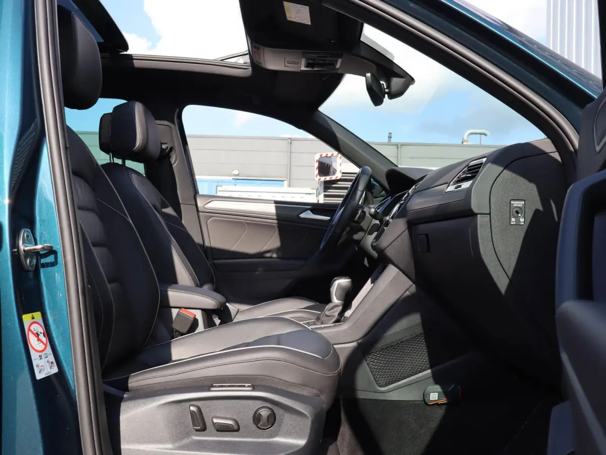 1.4 TSI eHybrid 245pk R-Line Business | SoH 98% | Panoramadak | Trekhaak | Rondomzicht Camera