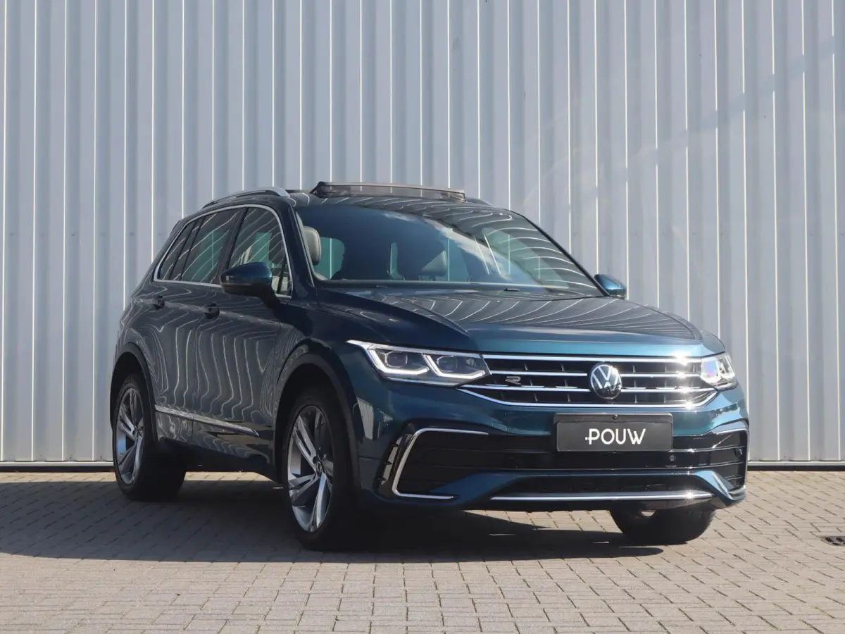 1.4 TSI eHybrid 245pk R-Line Business | SoH 98% | Panoramadak | Trekhaak | Rondomzicht Camera