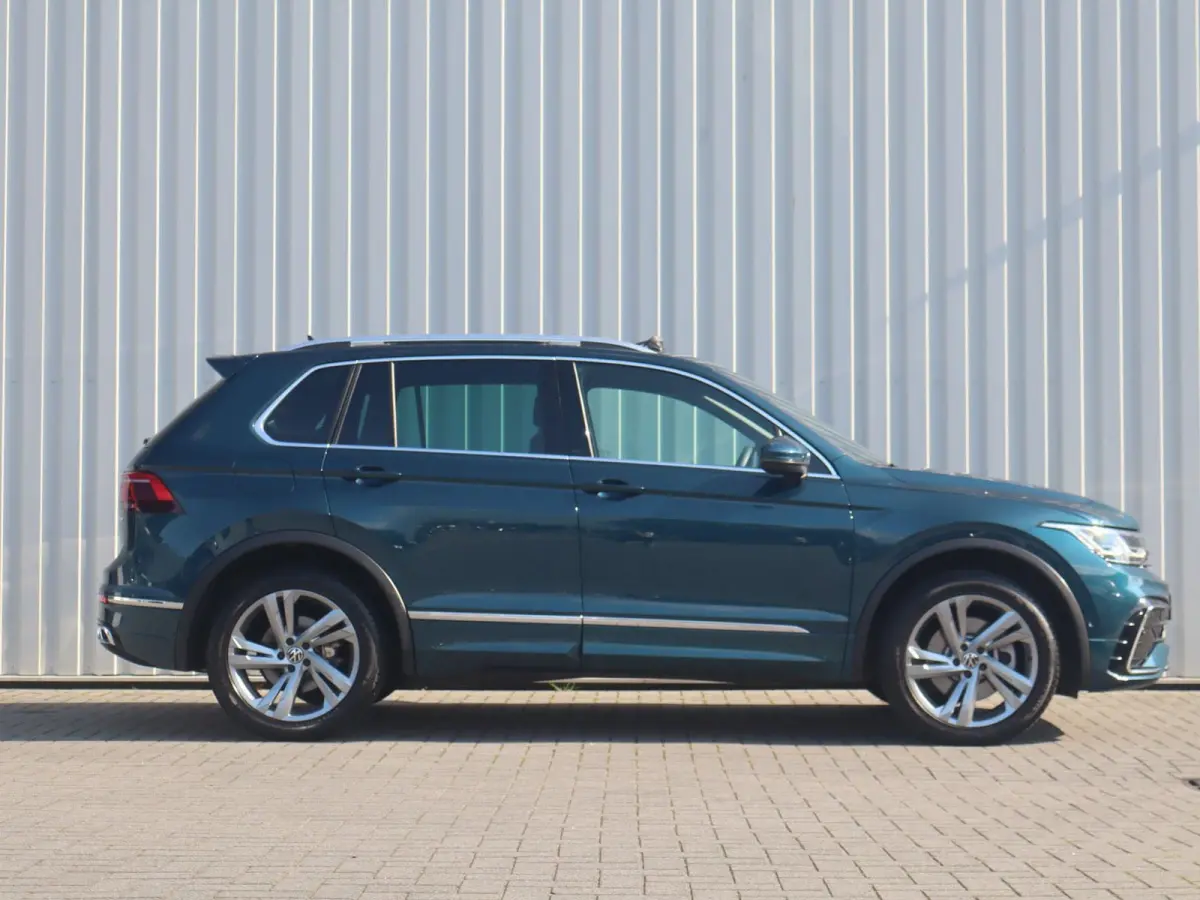 1.4 TSI eHybrid 245pk R-Line Business | SoH 98% | Panoramadak | Trekhaak | Rondomzicht Camera