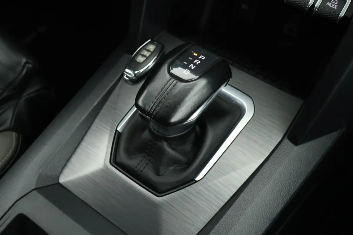 3.0 TDI 241pk 4Motion Double Cab 5pers. Trekhaak 360Camera Leder harman/kardon Navigatie
