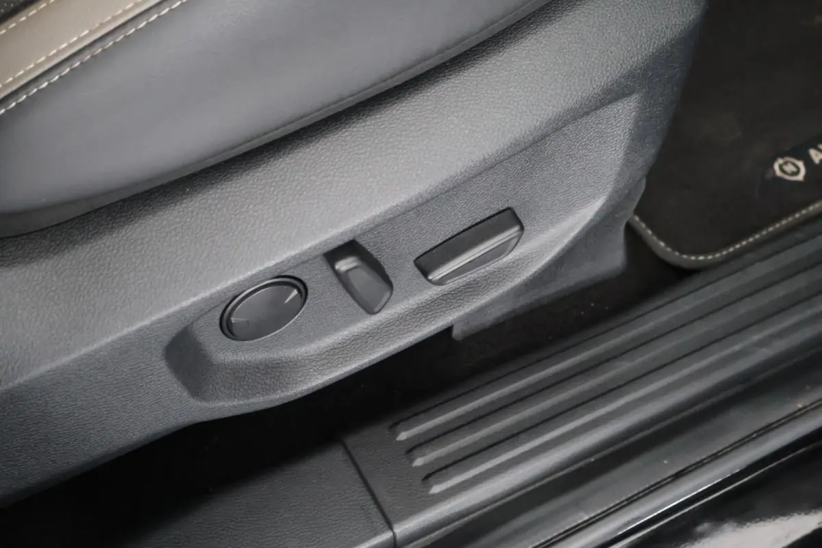 3.0 TDI 241pk 4Motion Double Cab 5pers. Trekhaak 360Camera Leder harman/kardon Navigatie