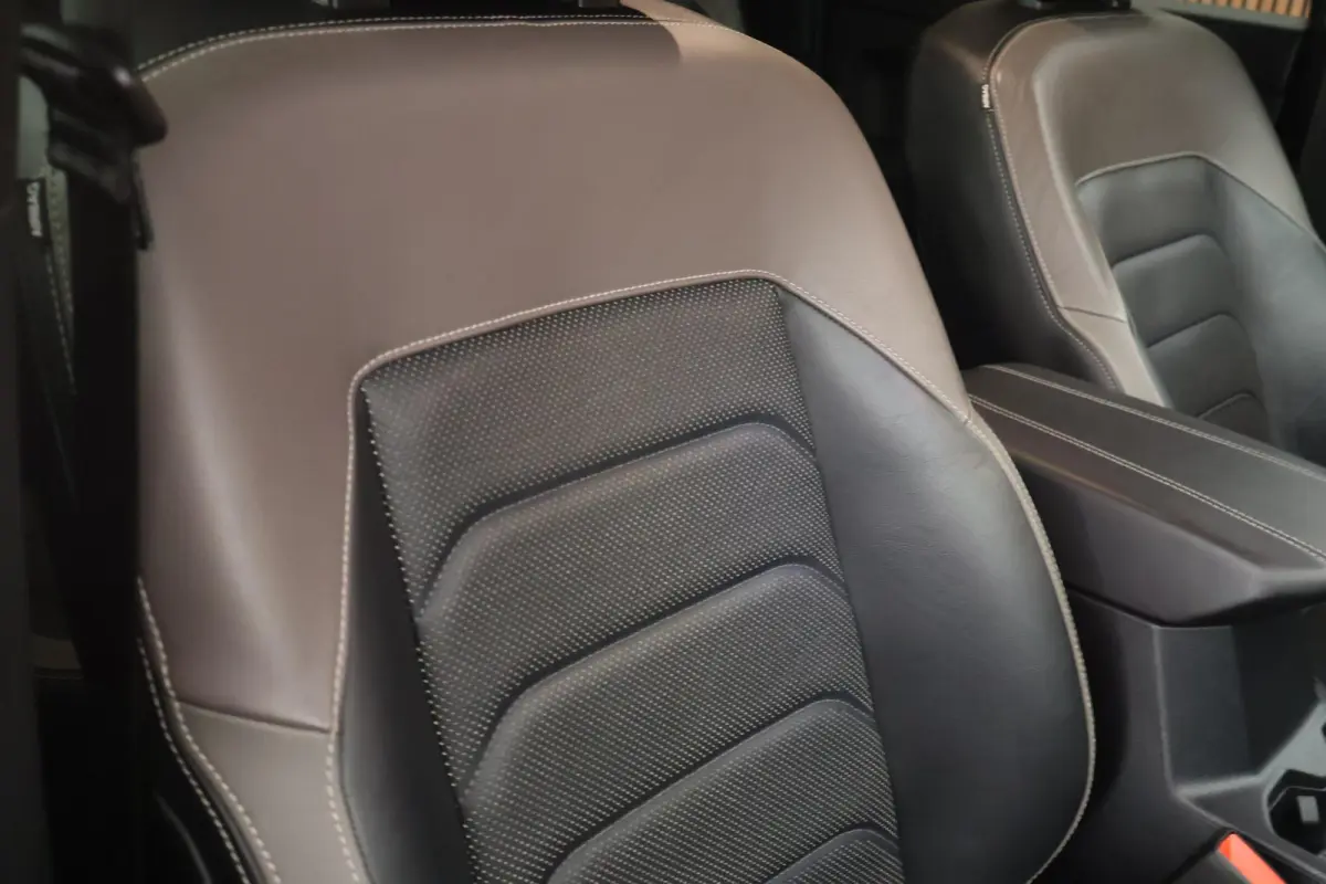 3.0 TDI 241pk 4Motion Double Cab 5pers. Trekhaak 360Camera Leder harman/kardon Navigatie