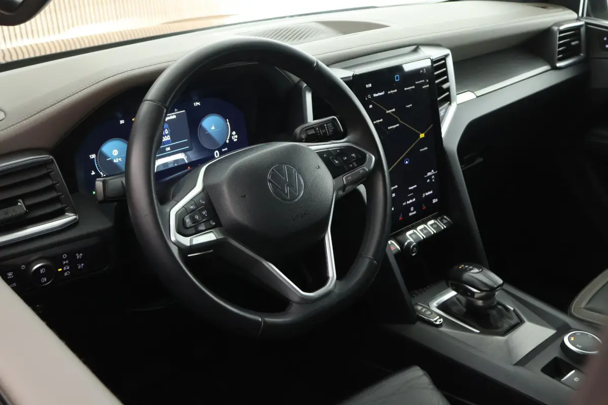3.0 TDI 241pk 4Motion Double Cab 5pers. Trekhaak 360Camera Leder harman/kardon Navigatie