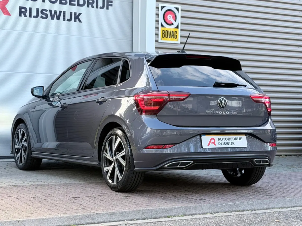 1.0 TSI 3xR-Line IQ.Light/Camera/AppleCar