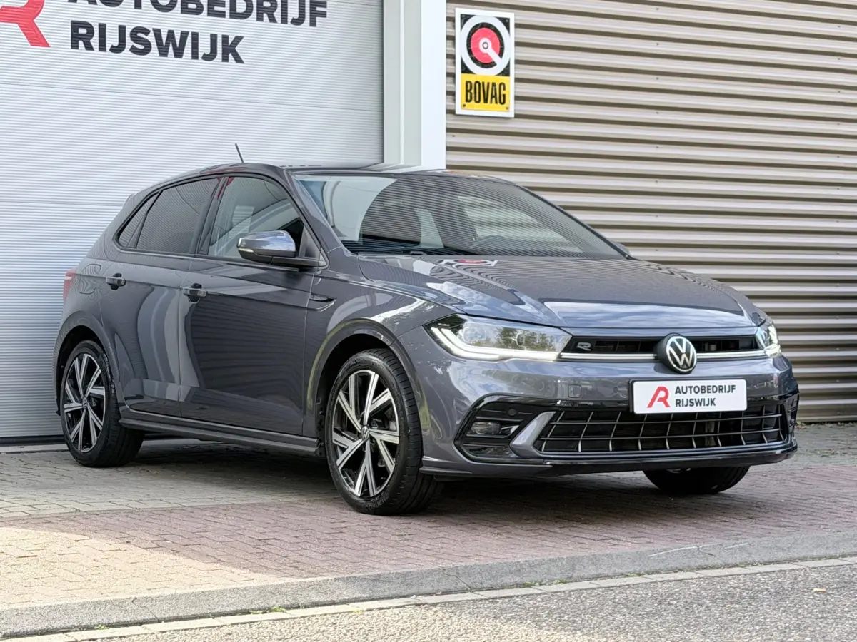 1.0 TSI 3xR-Line IQ.Light/Camera/AppleCar