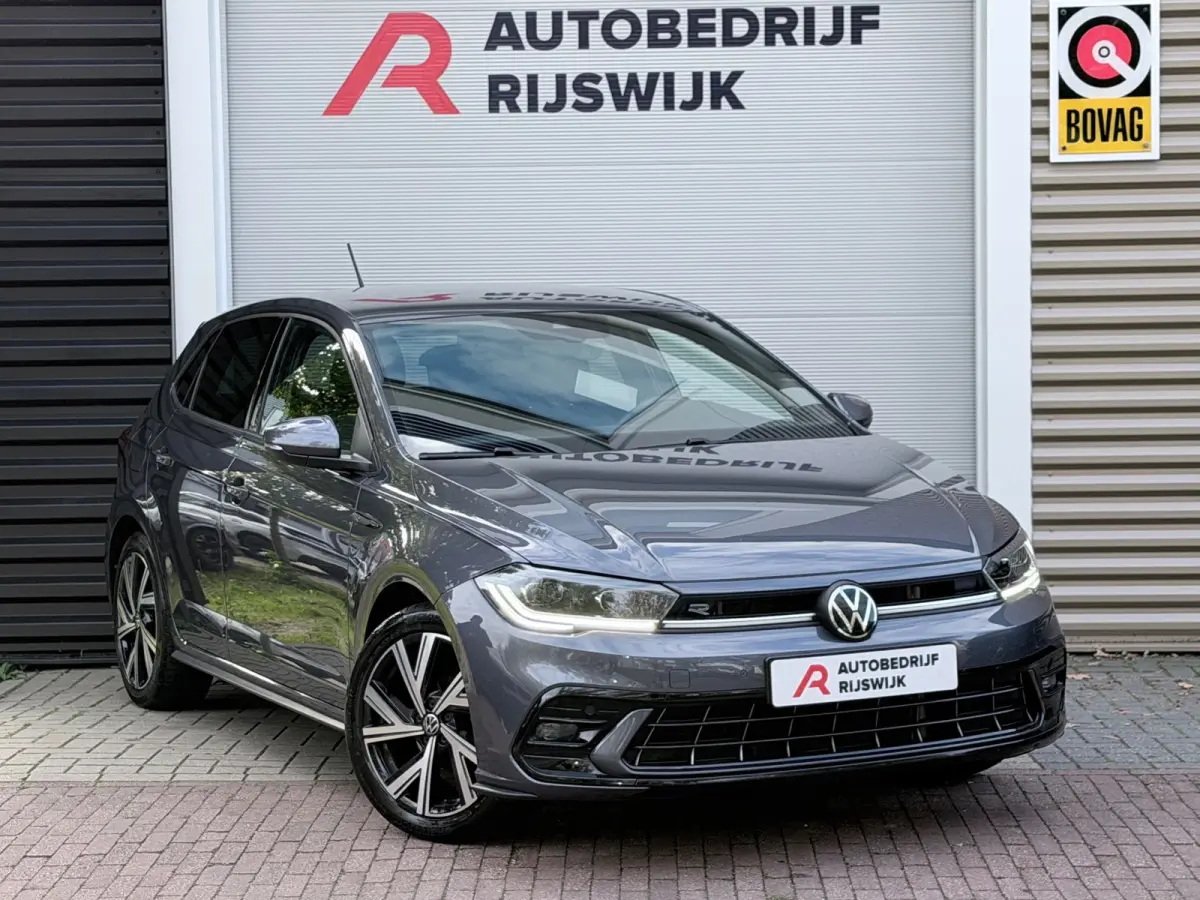 1.0 TSI 3xR-Line IQ.Light/Camera/AppleCar