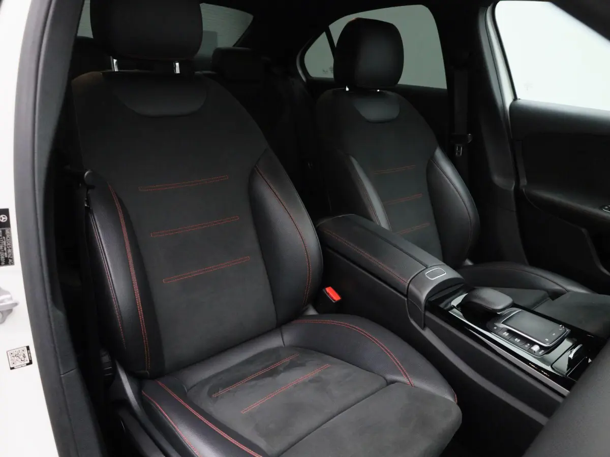 250 e Business Solution AMG Limited | Automaat | Navigatie | Sfeerverlichting | Camera | Stoelverwarming |