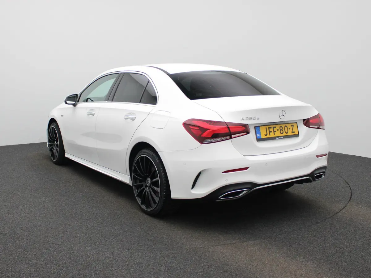 250 e Business Solution AMG Limited | Automaat | Navigatie | Sfeerverlichting | Camera | Stoelverwarming |