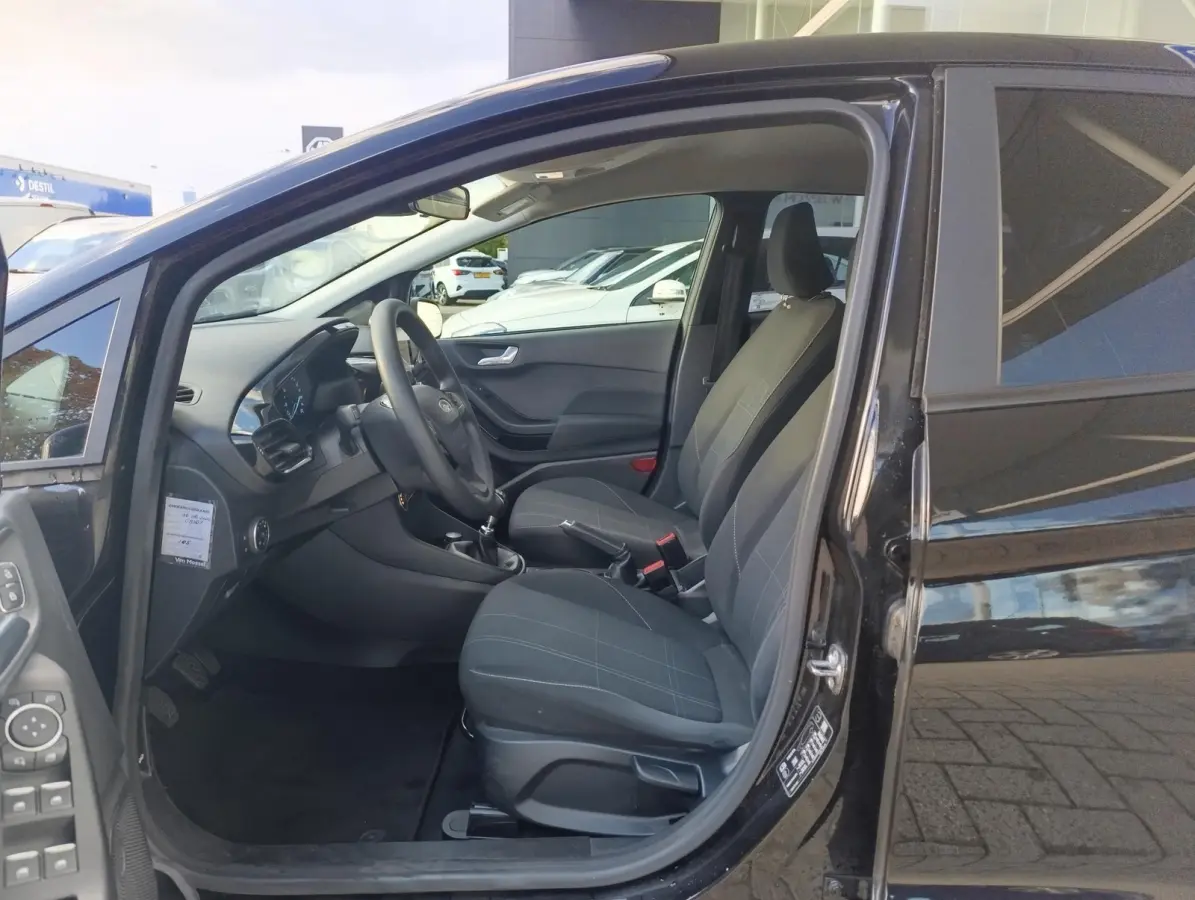 1.0 EcoBoost Connected 95 PK | 8 inch Touch screen + Apple Car Play + AndroidAuto | PDC Achter | Cruise Controle |