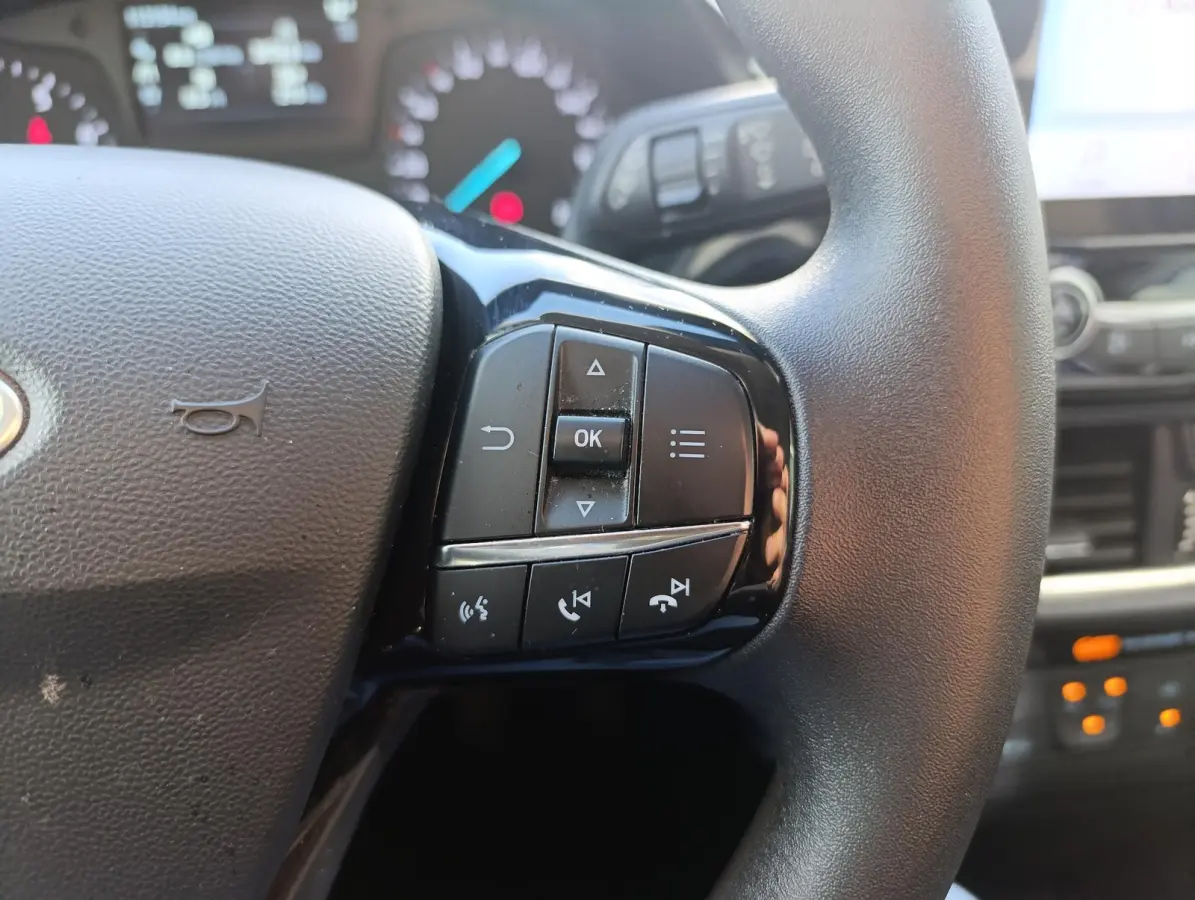 1.0 EcoBoost Connected 95 PK | 8 inch Touch screen + Apple Car Play + AndroidAuto | PDC Achter | Cruise Controle |