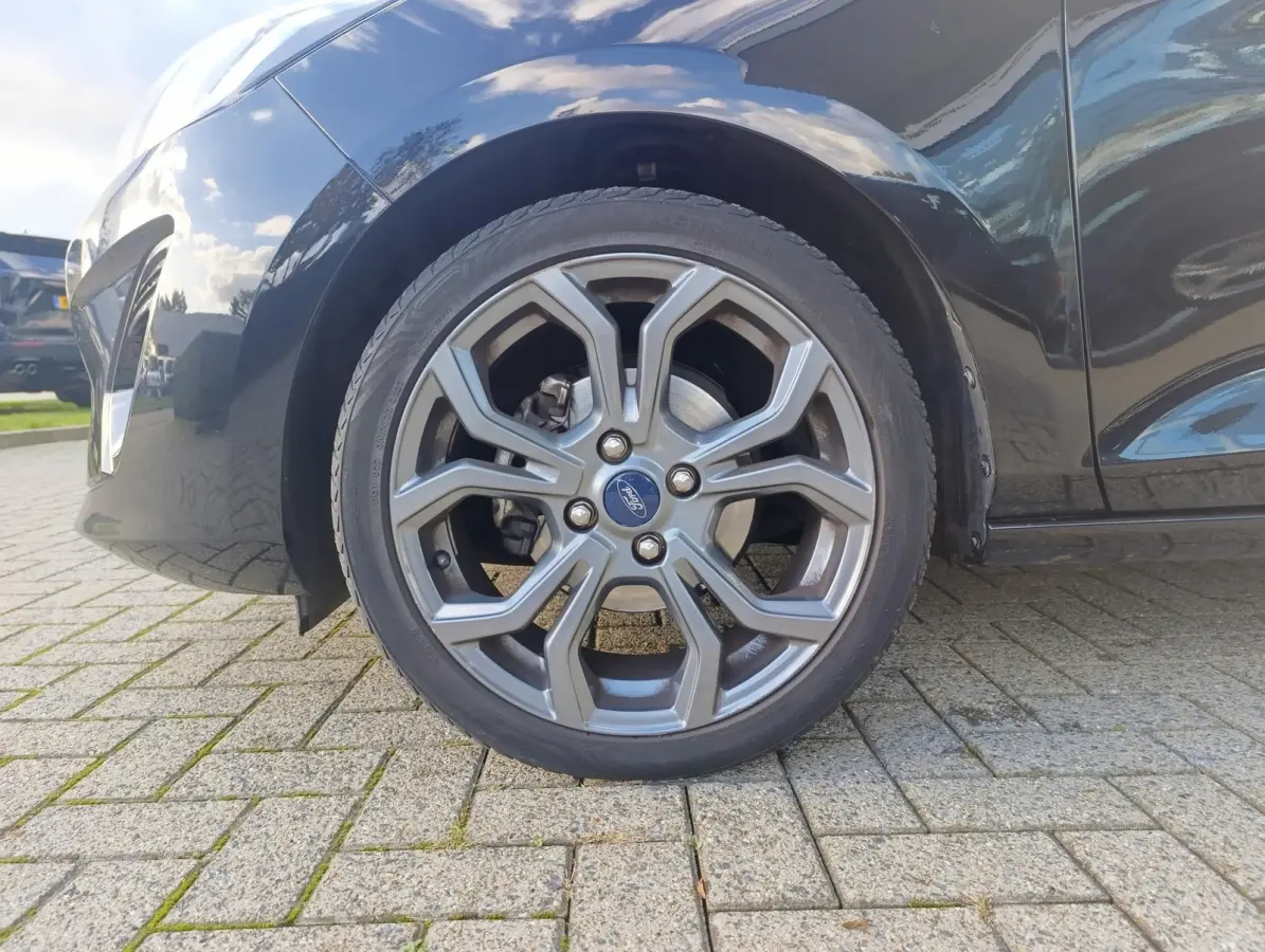 1.0 EcoBoost Connected 95 PK | 8 inch Touch screen + Apple Car Play + AndroidAuto | PDC Achter | Cruise Controle |